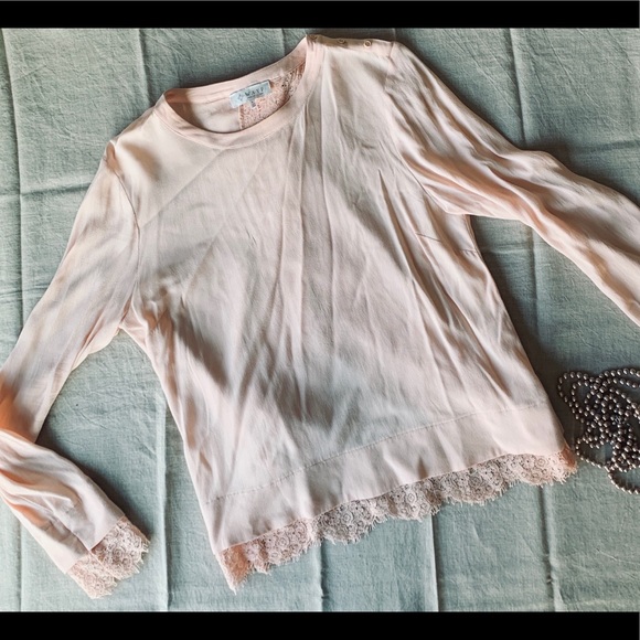 WAYF lace-trim envelope-back blouse | Blush Top - Picture 2 of 3